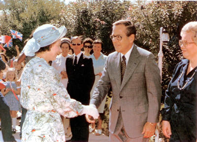 Russ Trackwell Greeting Queen Elizabeth