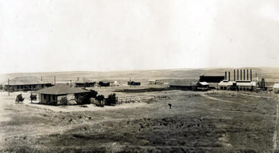 Standard Oil Company complex in Coalinga, 1907