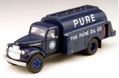 Union Pure 1941 Chevrolet Tank Truck