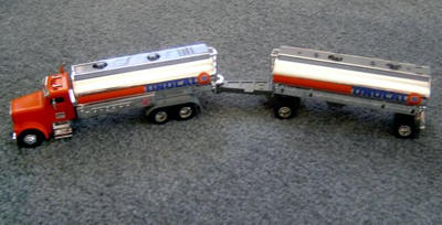 Union Super Tanker 76 Truck 