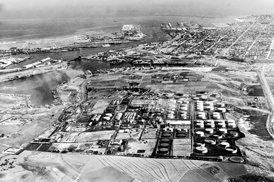 Union Refinery in Wilmington, California in 1939