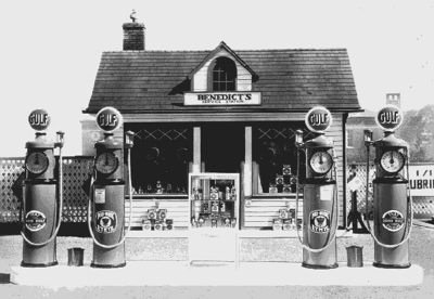 Gulf Station in 1937