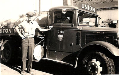 Union Oil Tank Truck